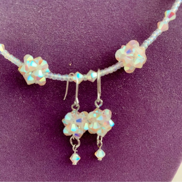 NWOT Elegant Floral Iridescent Crystal Necklace and Earring Set Jewelry Asian - Picture 7 of 14